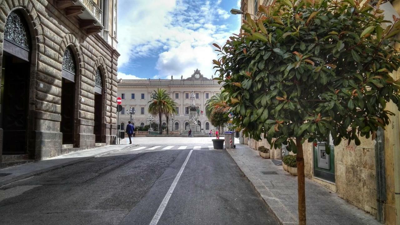 La Rosa - Elegant Rooms Sassari Bagian luar foto