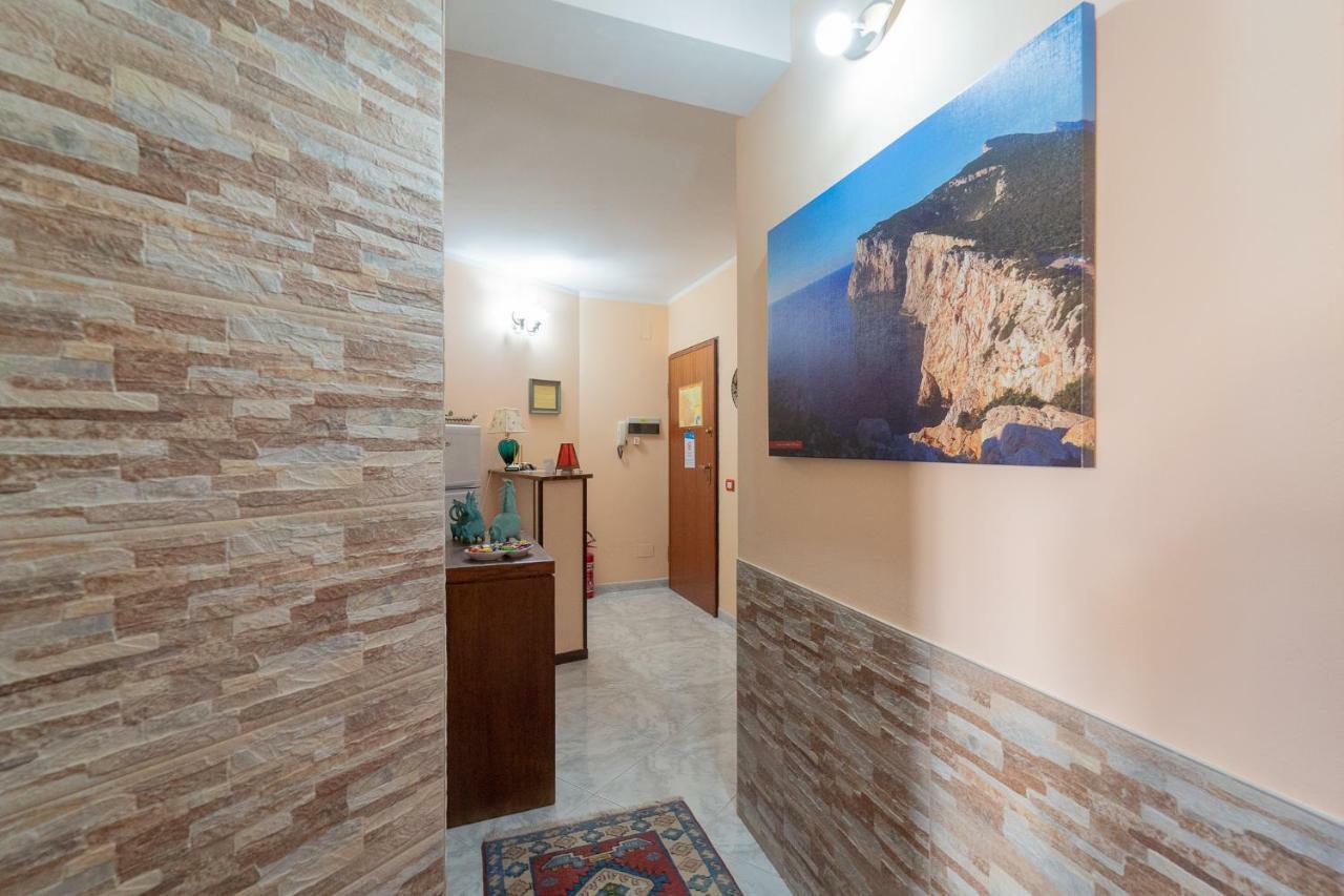 La Rosa - Elegant Rooms Sassari Bagian luar foto